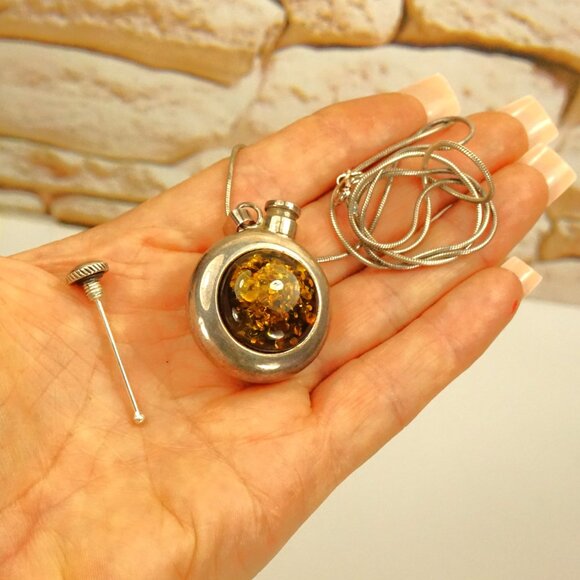 Rare PERFUME BOTTLE PENDANT With 23" Chain, Amber Set In 925 Silver, Rare Gift - Picture 5 of 11